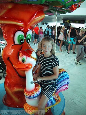 Gemma at the airport<br />Lanzarote