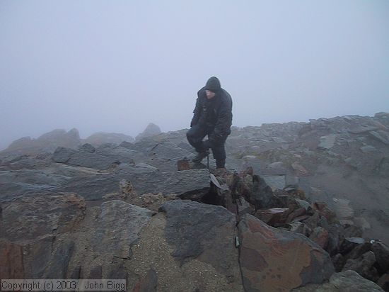 Darren struggles to the summit<br />Snowdon / Yr Wyddfa
